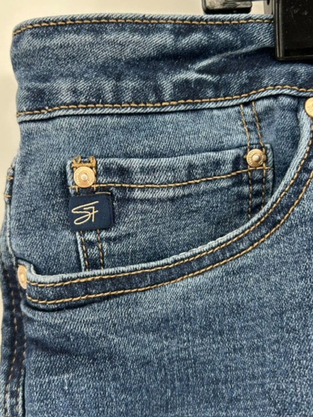 Seven7 Jean Shorts Size 16 Frayed Hem Blue Denim - Picture 4 of 7